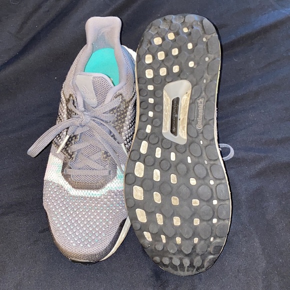 COPY - Adidas Ultraboost - Picture 4 of 5